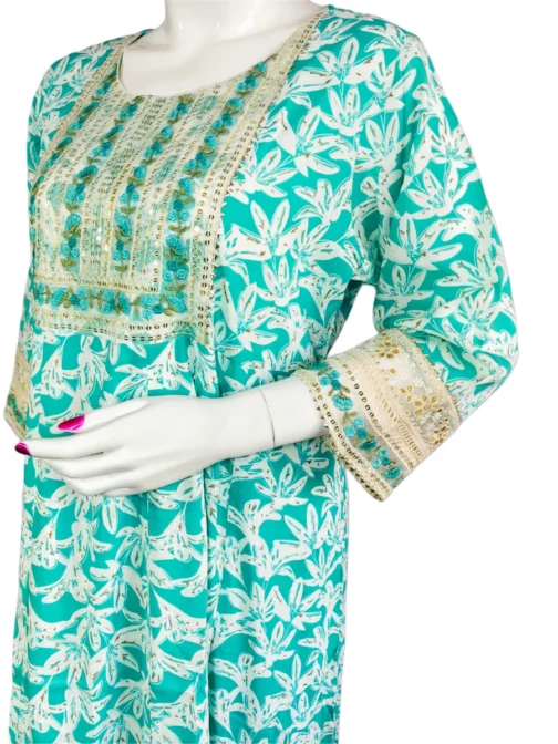 Distemper and white flower print long umbrella kurti - Image 2