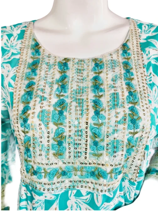 Distemper and white flower print long umbrella kurti - Image 4