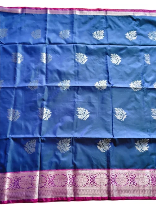 Blue Colour Soft Silk Saree With Pink Border - Image 4