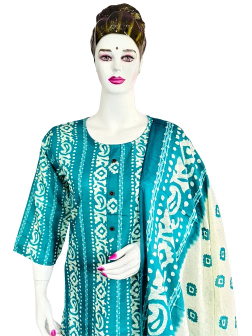 Cotton rama green and white batik print 3 pcs kurti set - Image 3