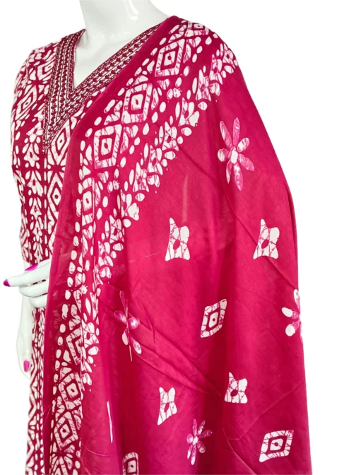 Maroon and white v neck with work batik print 3 pcs kurti set - Image 2